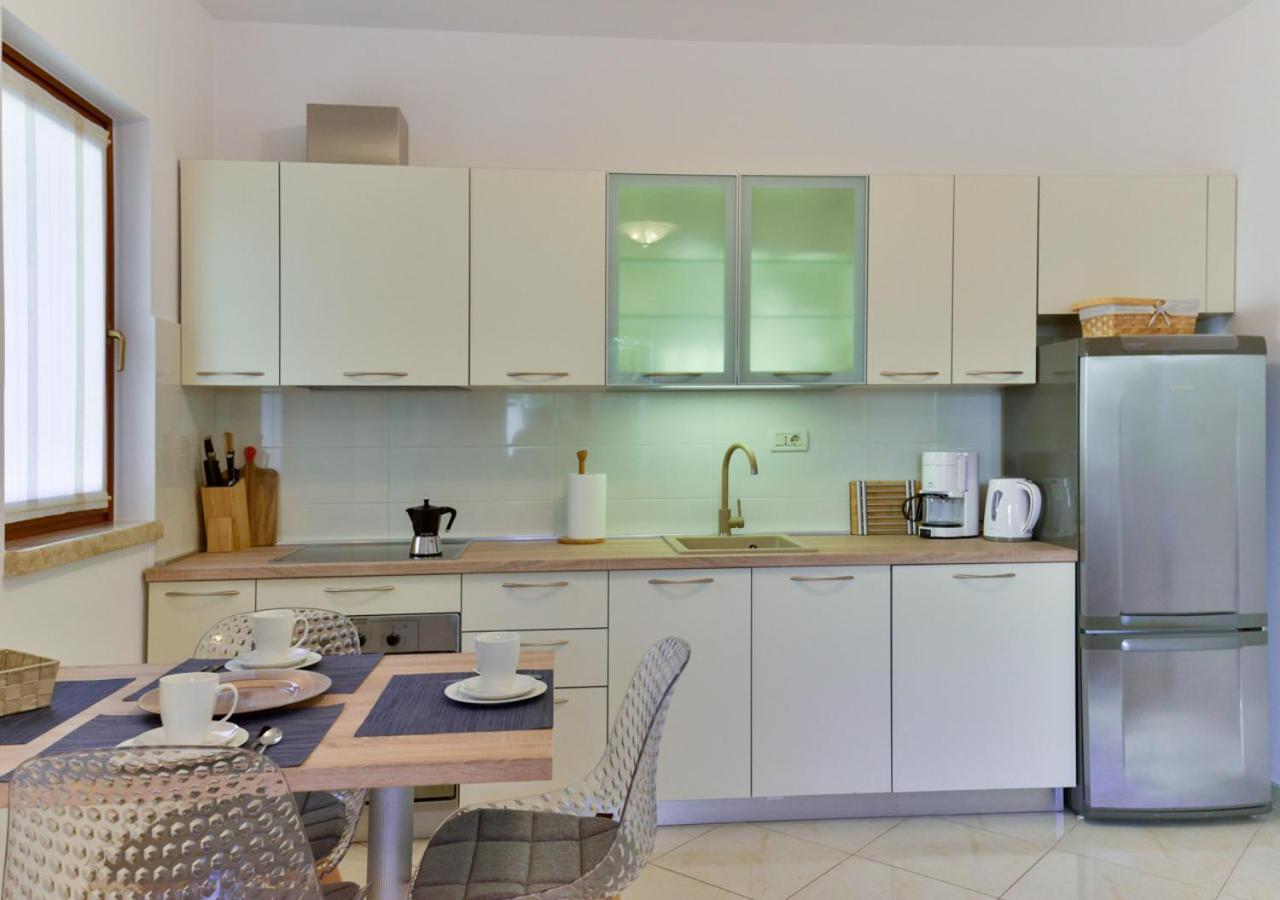 Apartments Leona أوماغ المظهر الخارجي الصورة