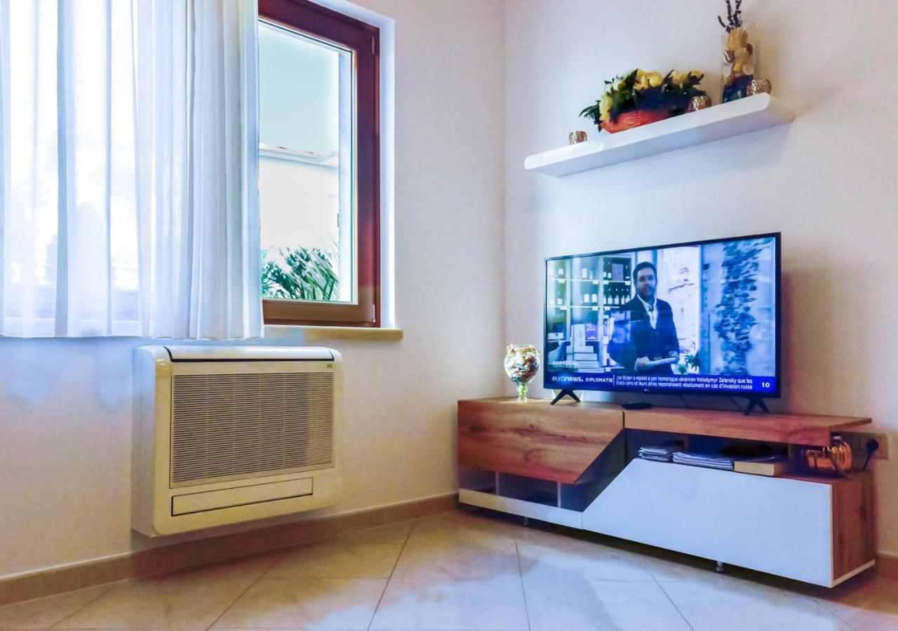 Apartments Leona أوماغ المظهر الخارجي الصورة