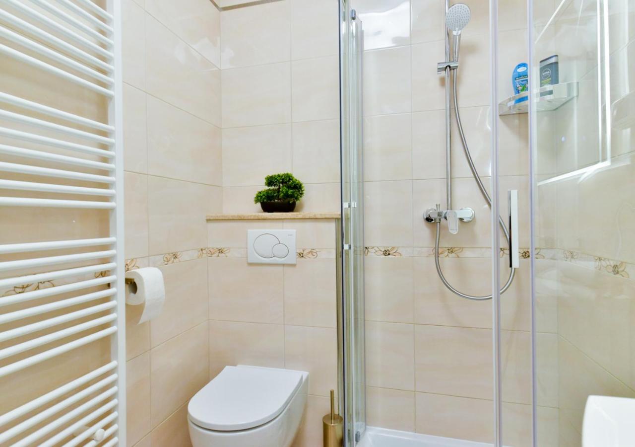 Apartments Leona أوماغ المظهر الخارجي الصورة