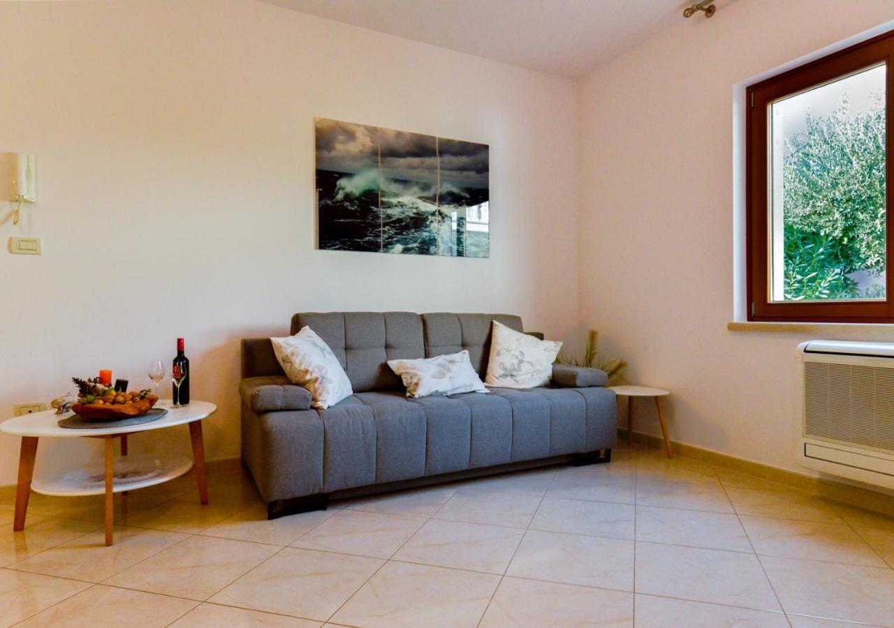 Apartments Leona أوماغ المظهر الخارجي الصورة