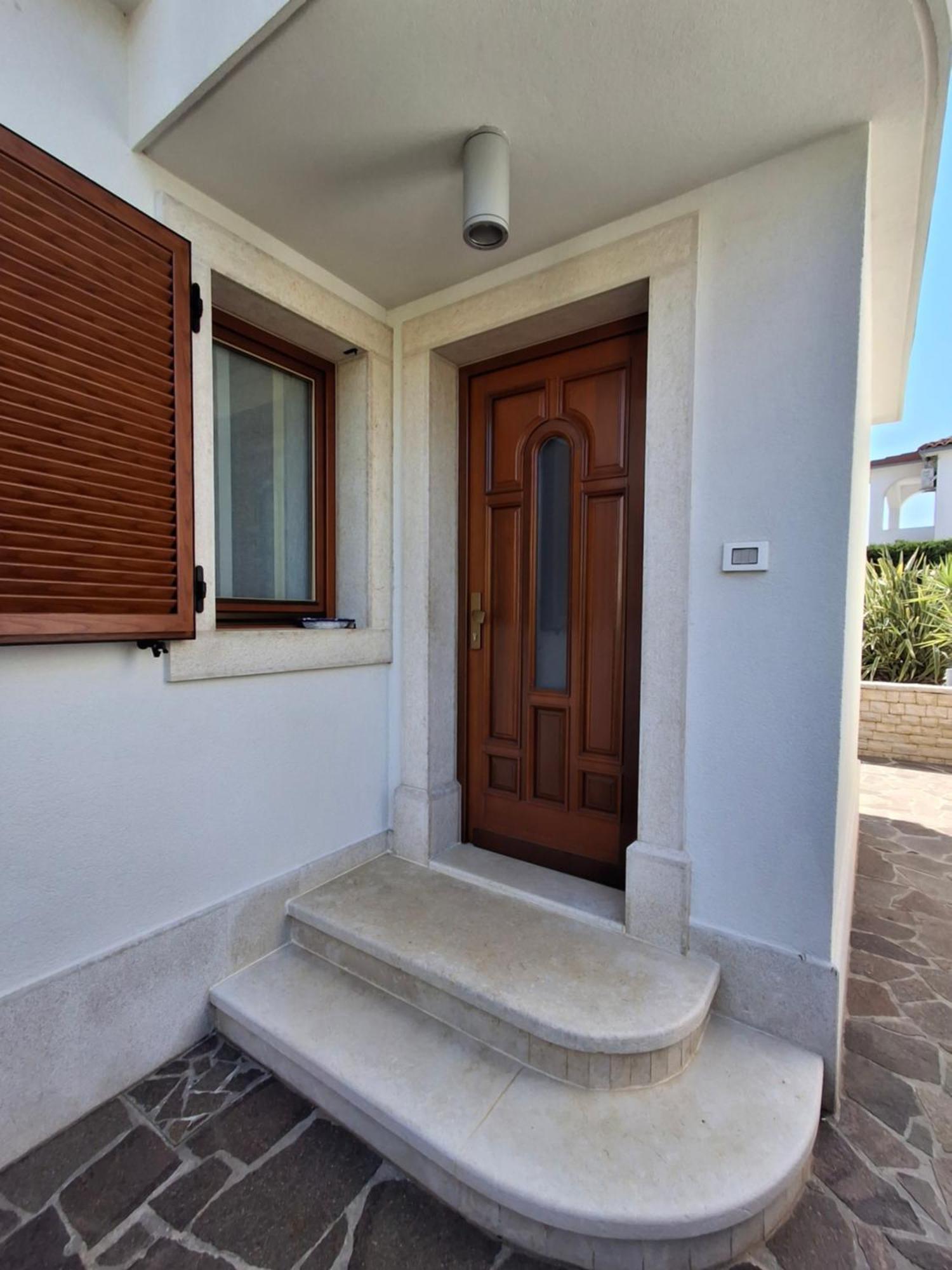Apartments Leona أوماغ المظهر الخارجي الصورة