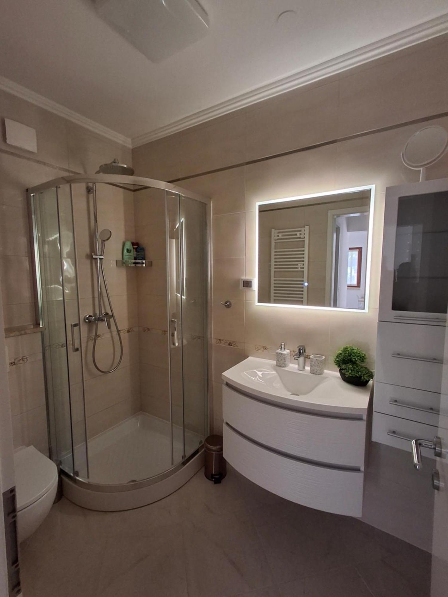 Apartments Leona أوماغ المظهر الخارجي الصورة