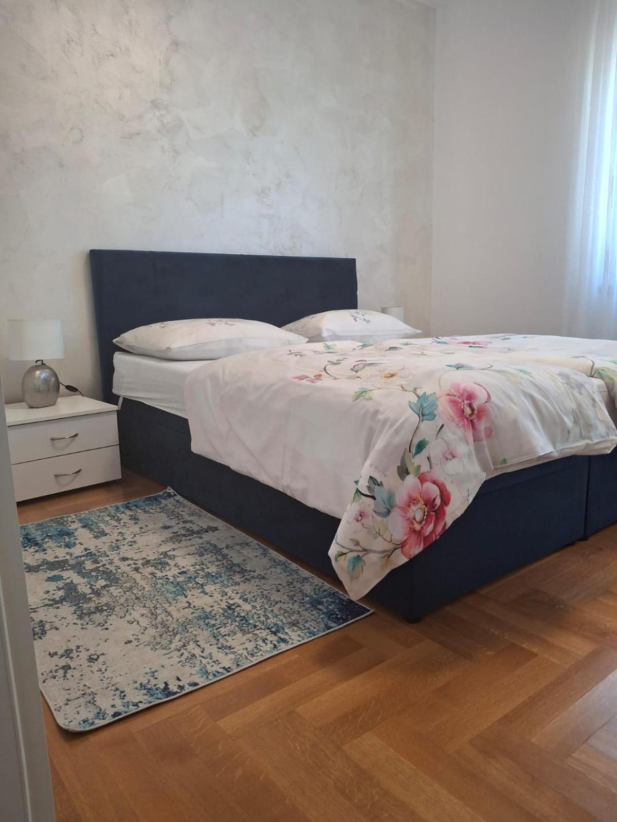 Apartments Leona أوماغ المظهر الخارجي الصورة